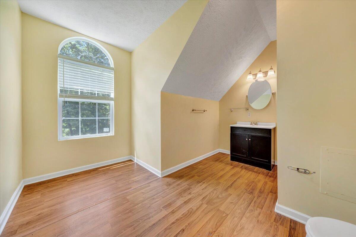 5995 Twine Hallow RD