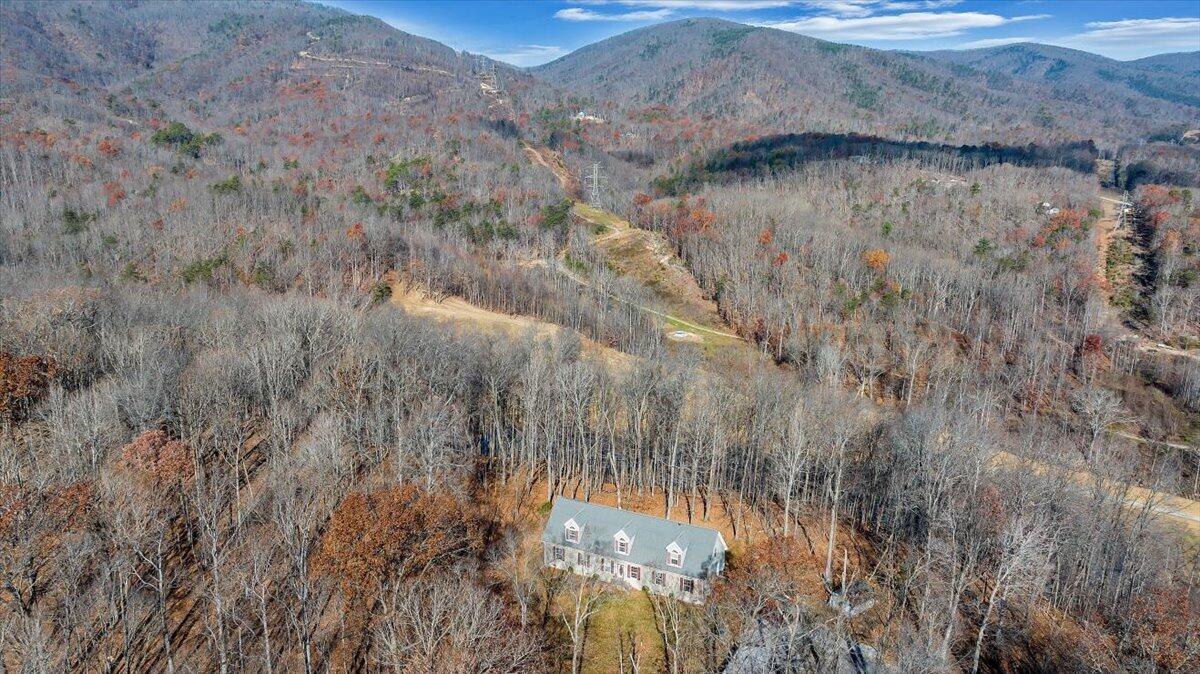 5995 Twine Hallow RD