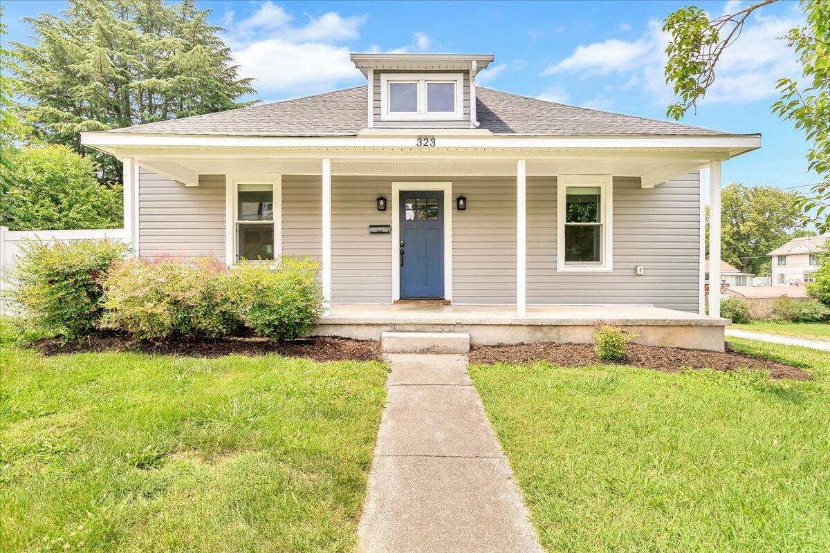 323 N Blair ST