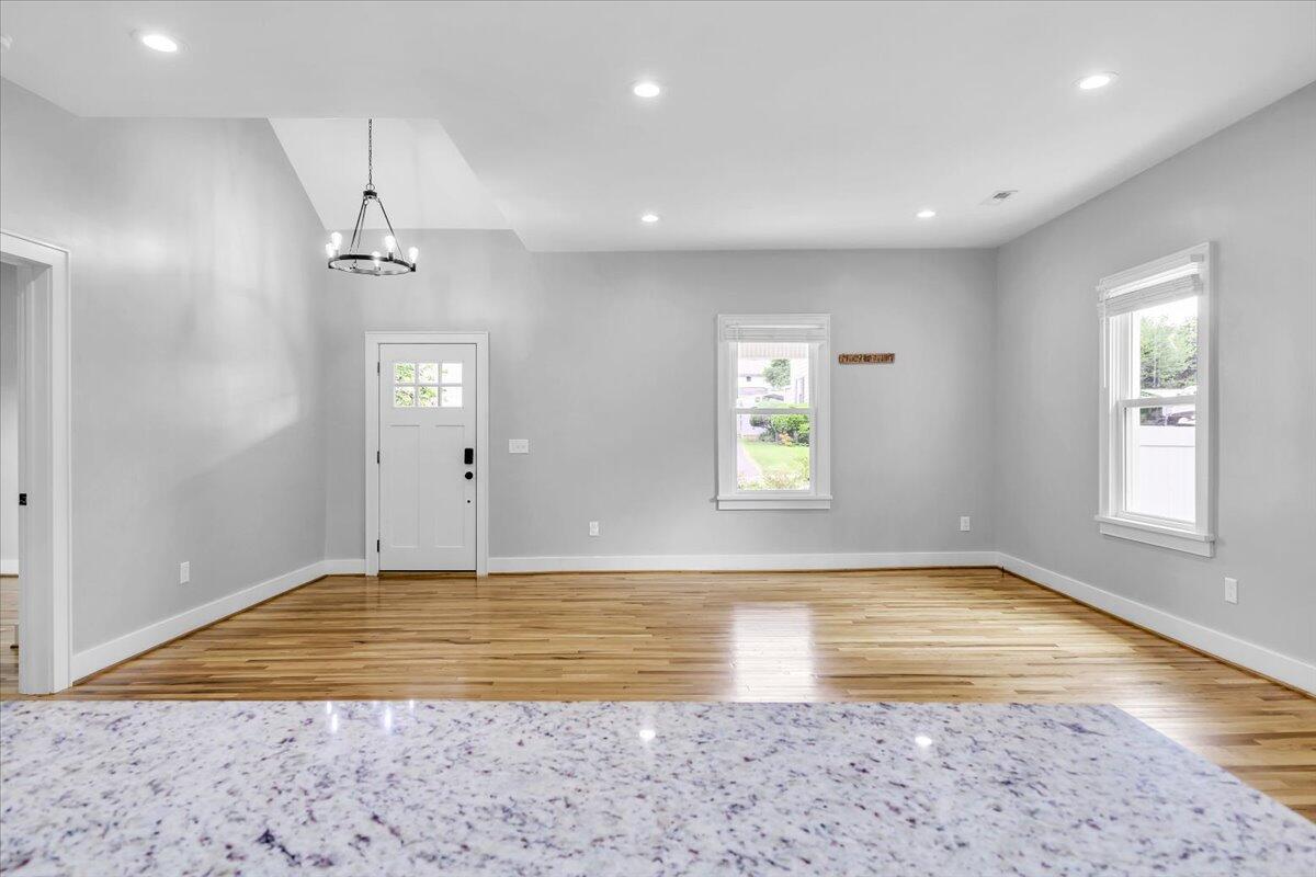 323 N Blair ST