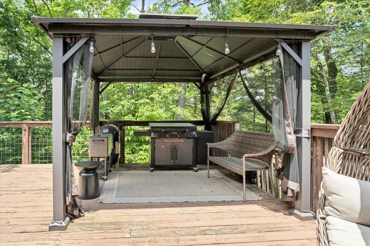 1059 Stonewall RD