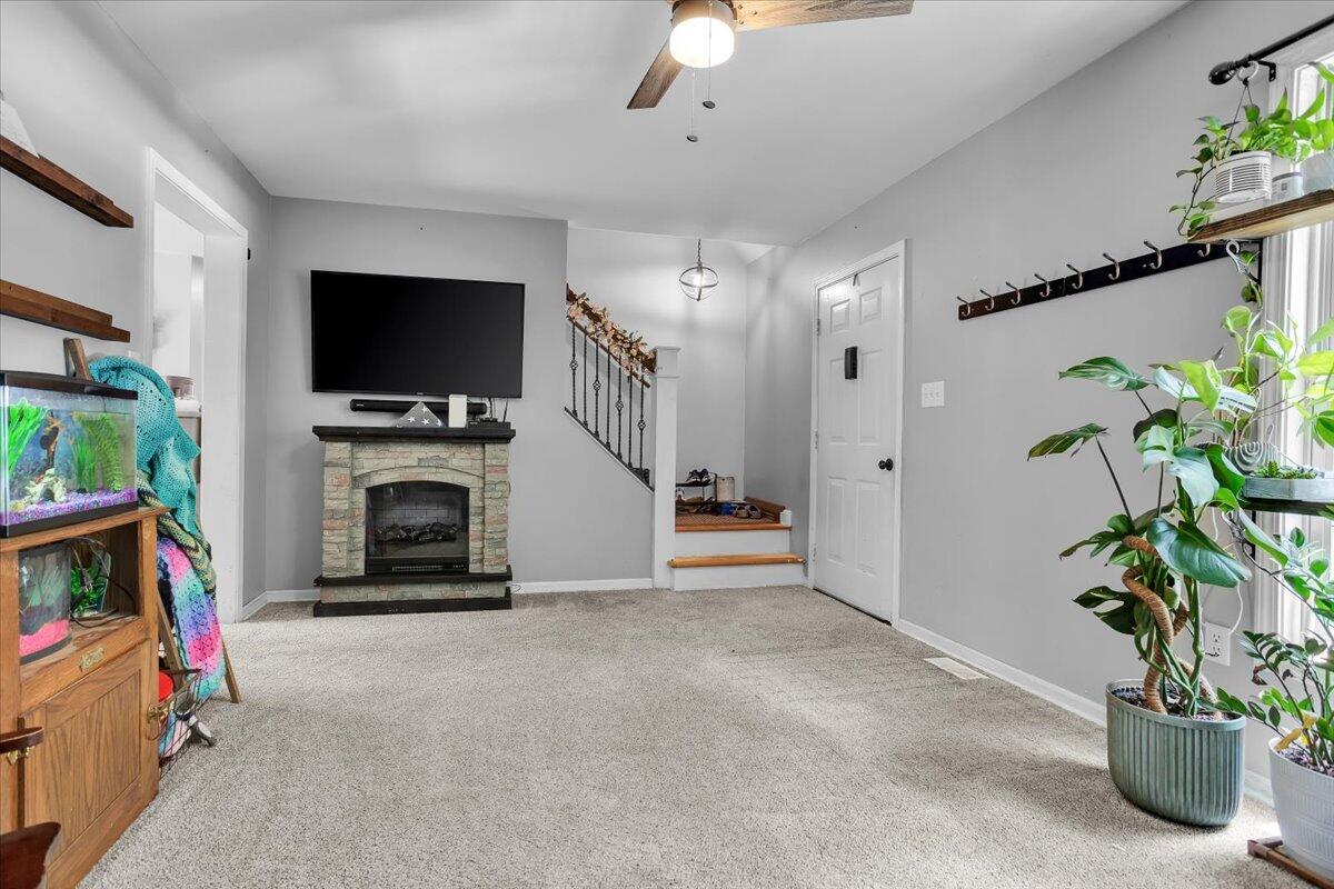 1059 Stonewall RD