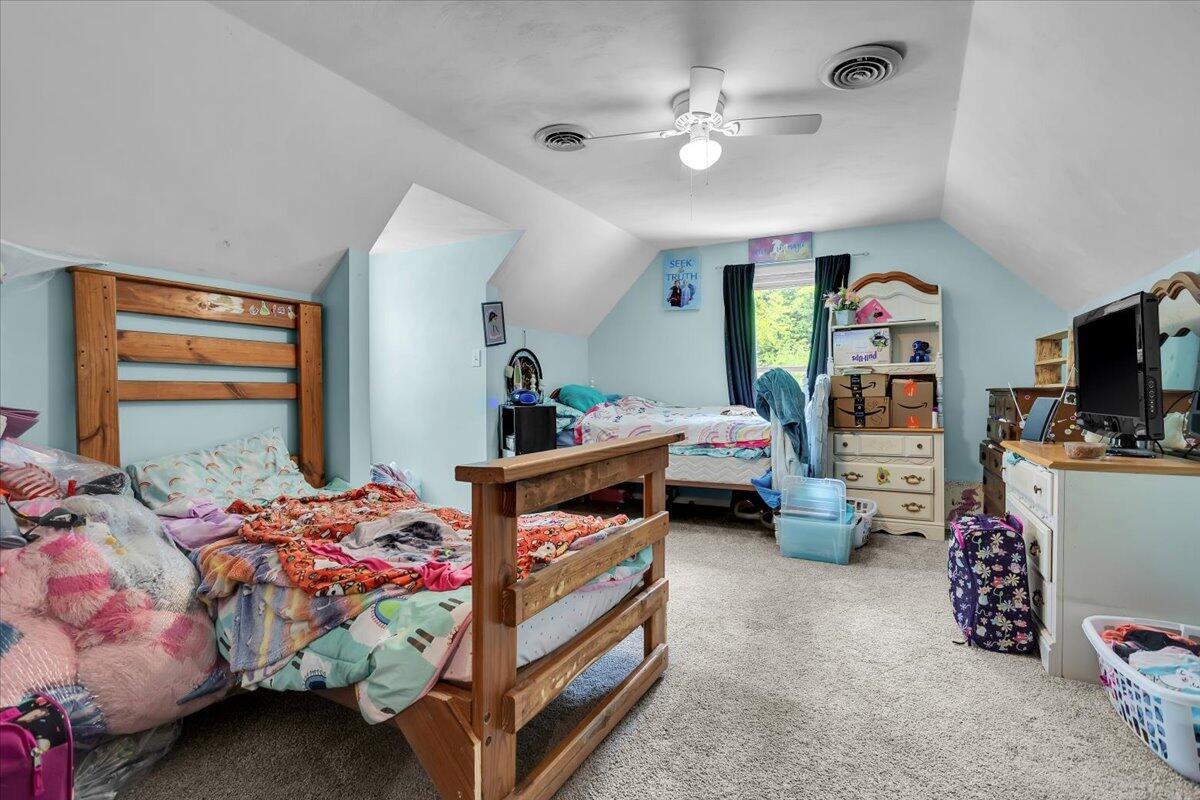 1059 Stonewall RD