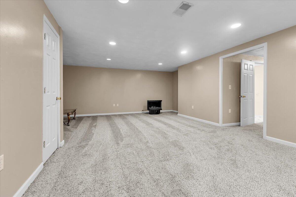 4902 Old Mountain RD NE