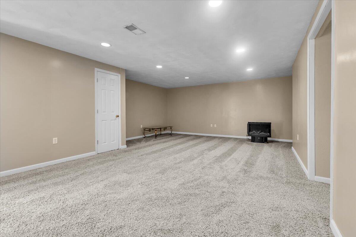 4902 Old Mountain RD NE