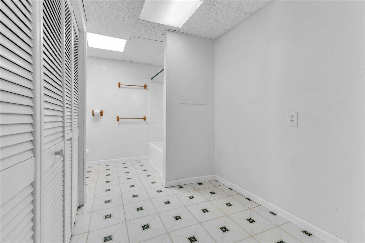 4902 Old Mountain RD NE