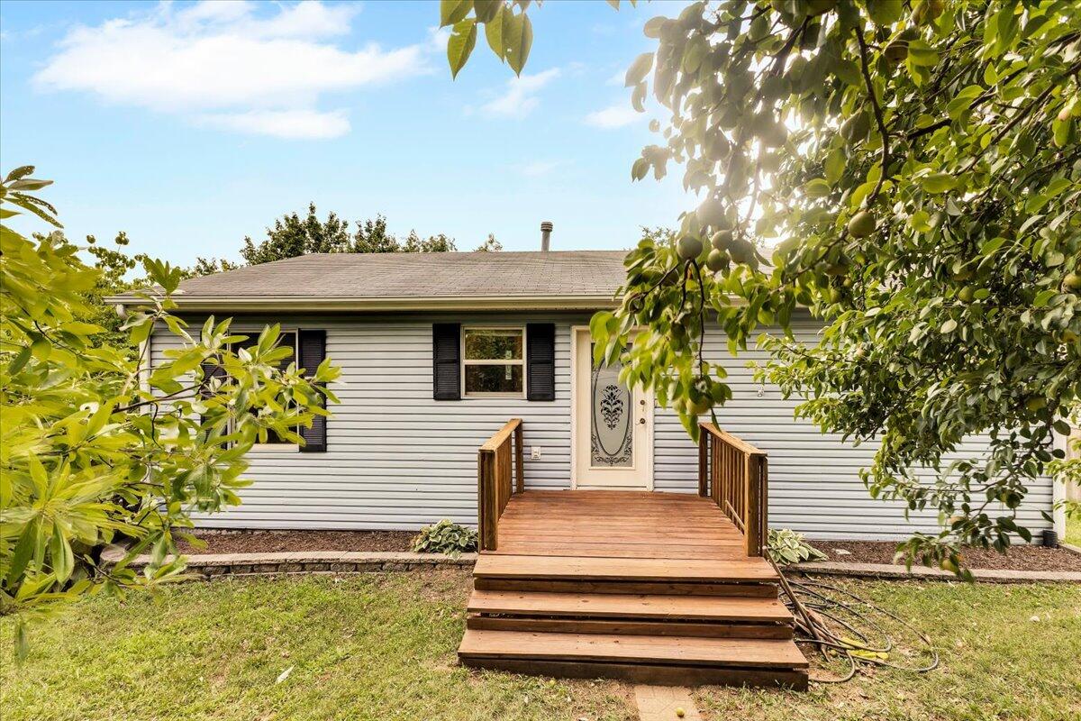 4902 Old Mountain RD NE