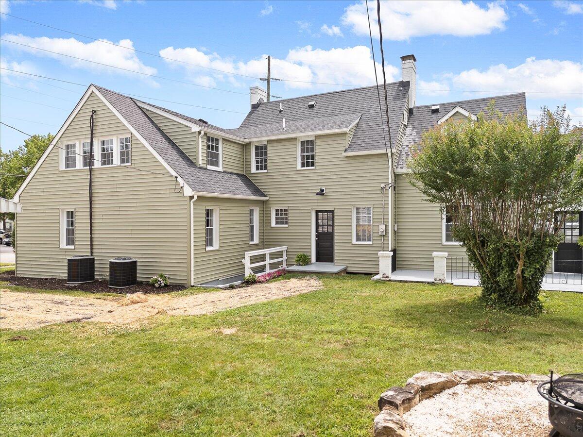 335 Roanoke BLVD
