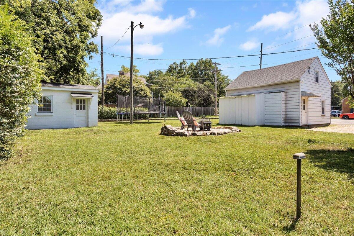 335 Roanoke BLVD