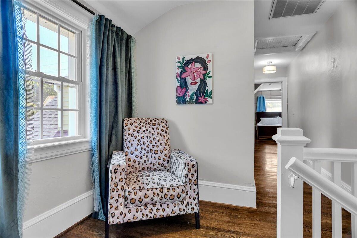 335 Roanoke BLVD