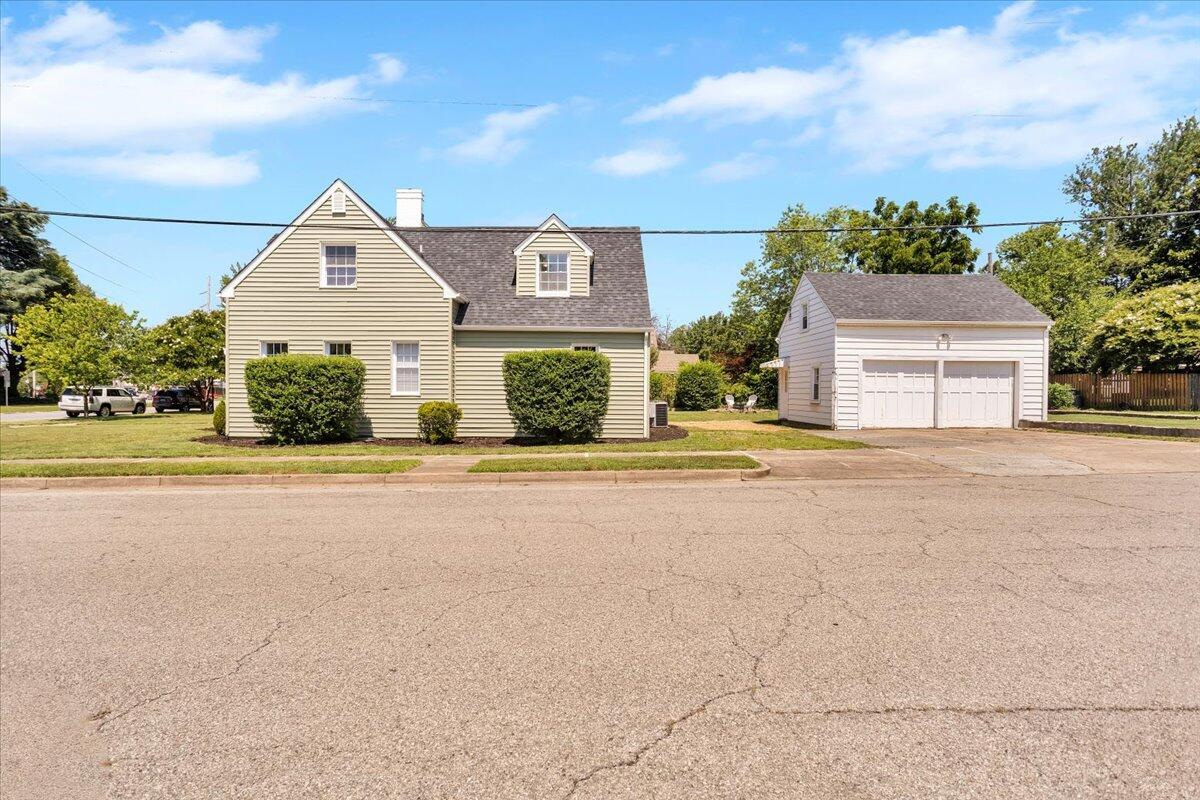 335 Roanoke BLVD