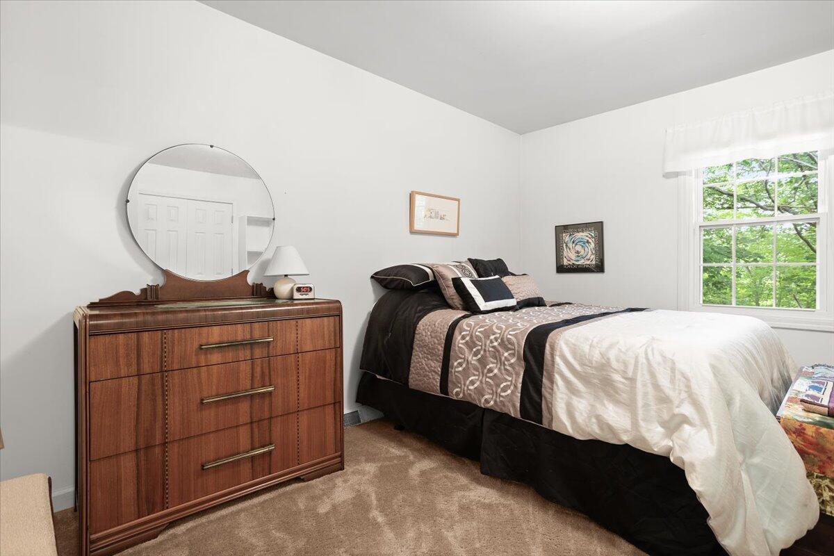 4131 Snowbird CIR