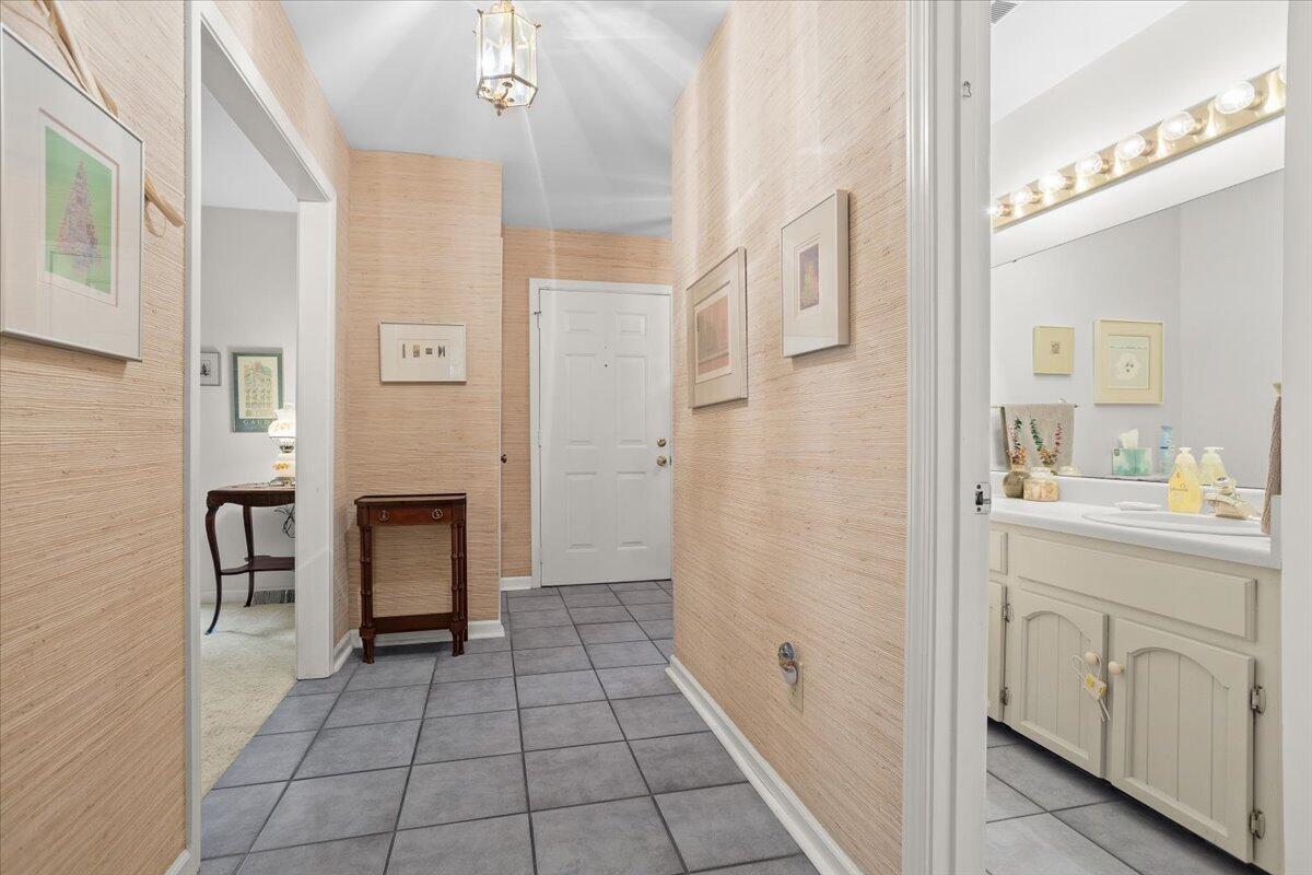 4131 Snowbird CIR