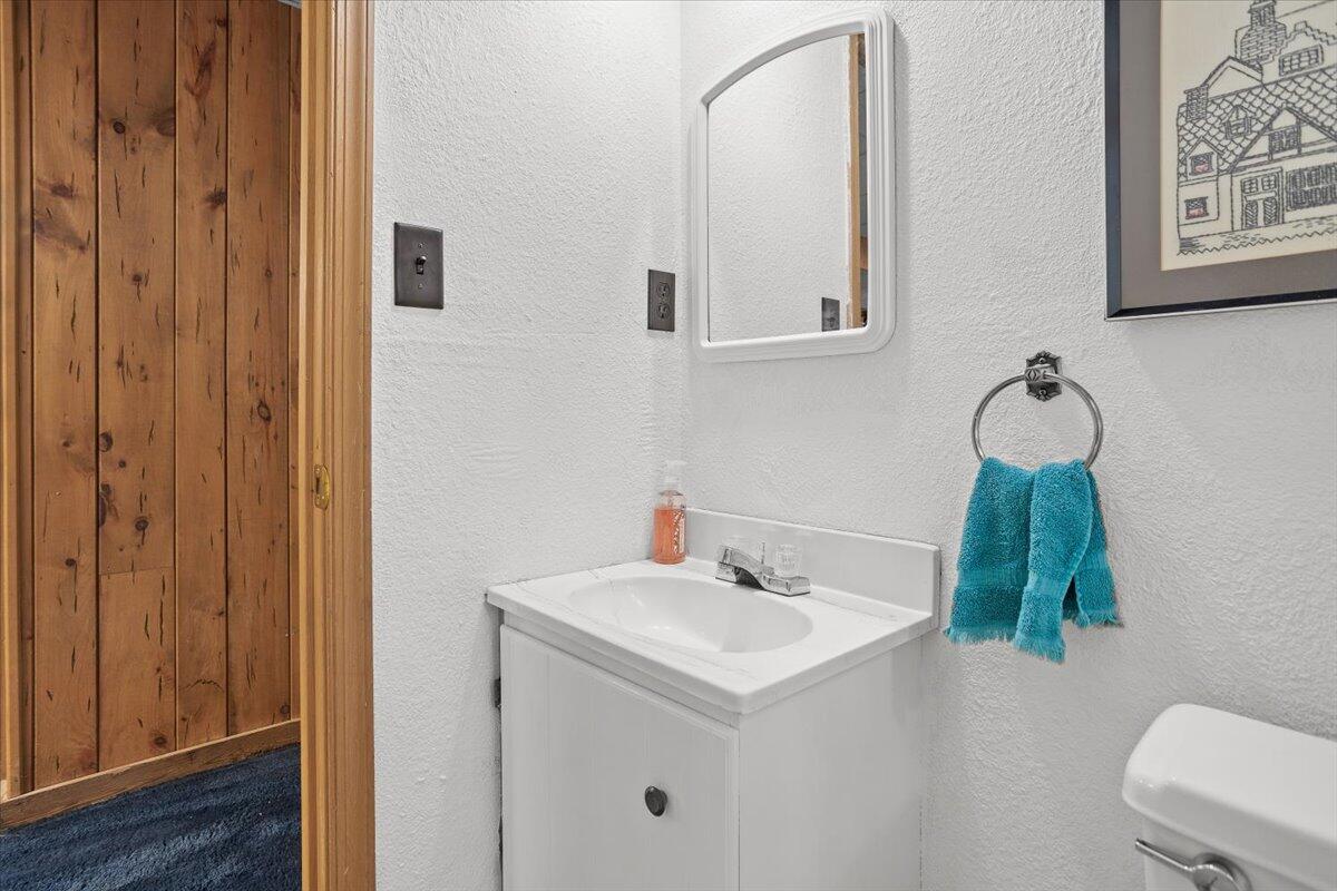 4131 Snowbird CIR