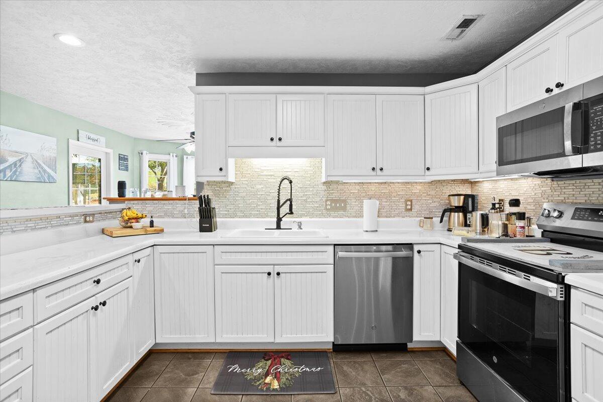 1530 Indian Springs LN