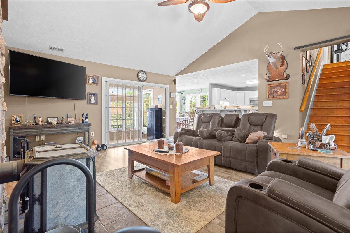 1530 Indian Springs LN