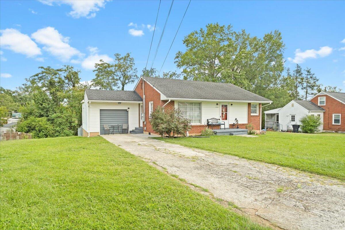 218 Post RD
