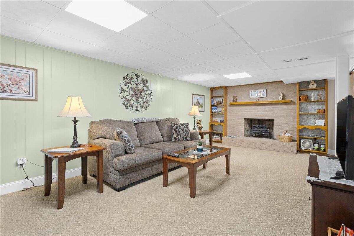 4309 Cresthill DR