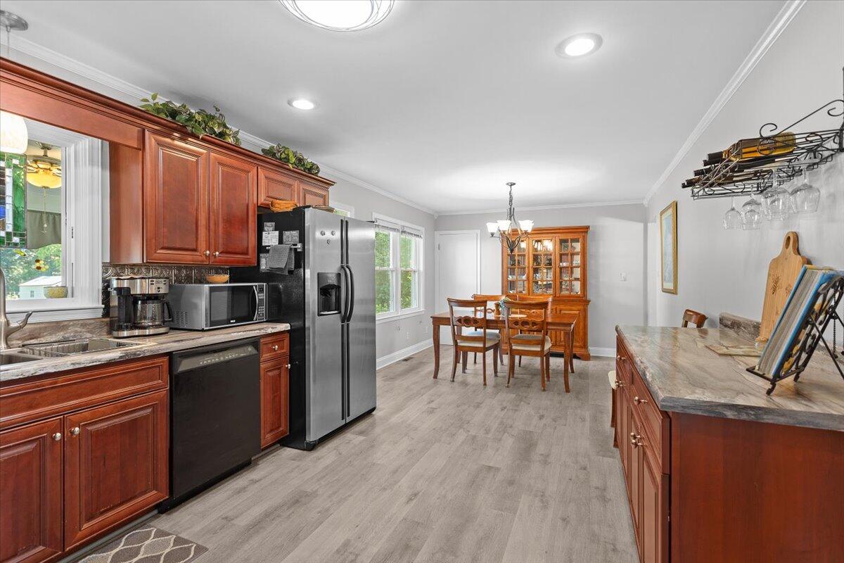 4309 Cresthill DR