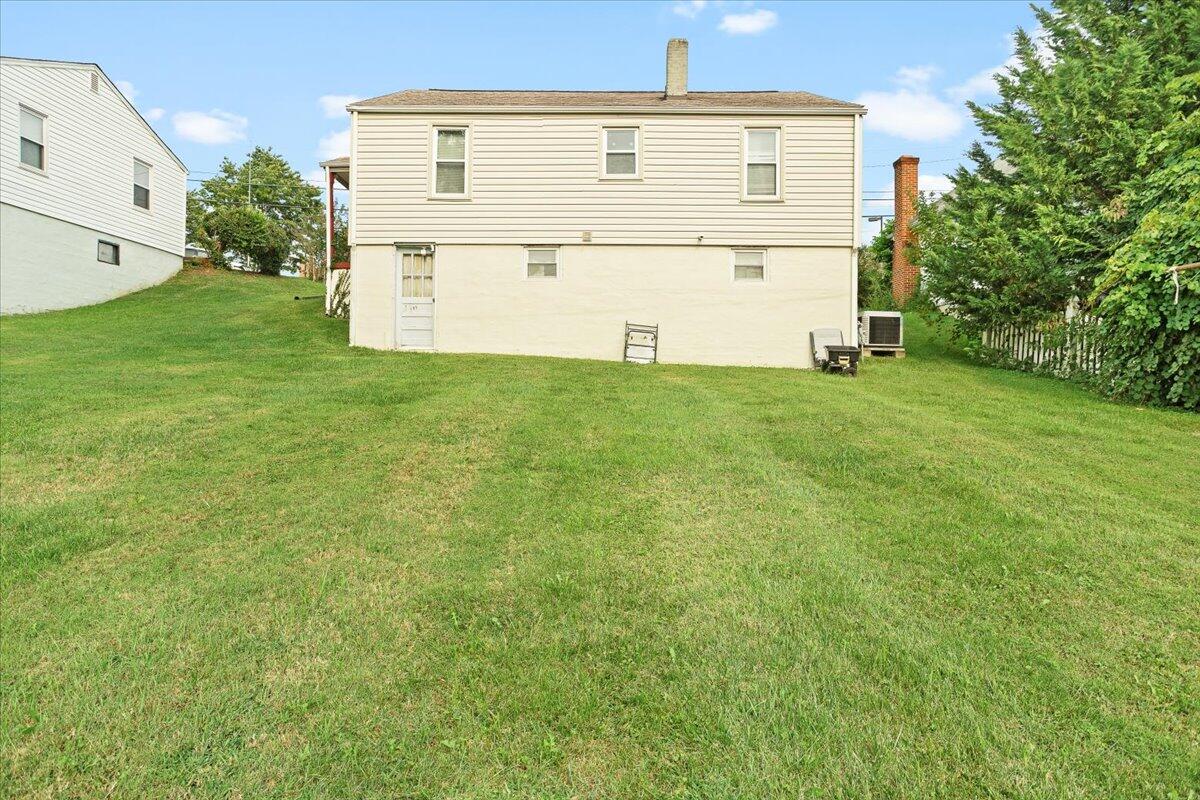 519 N Bruffey ST