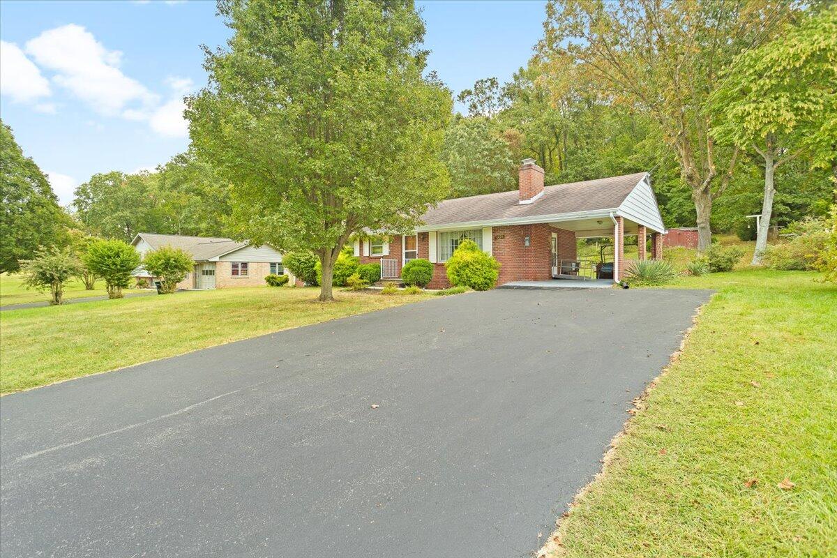 5429 Yale DR