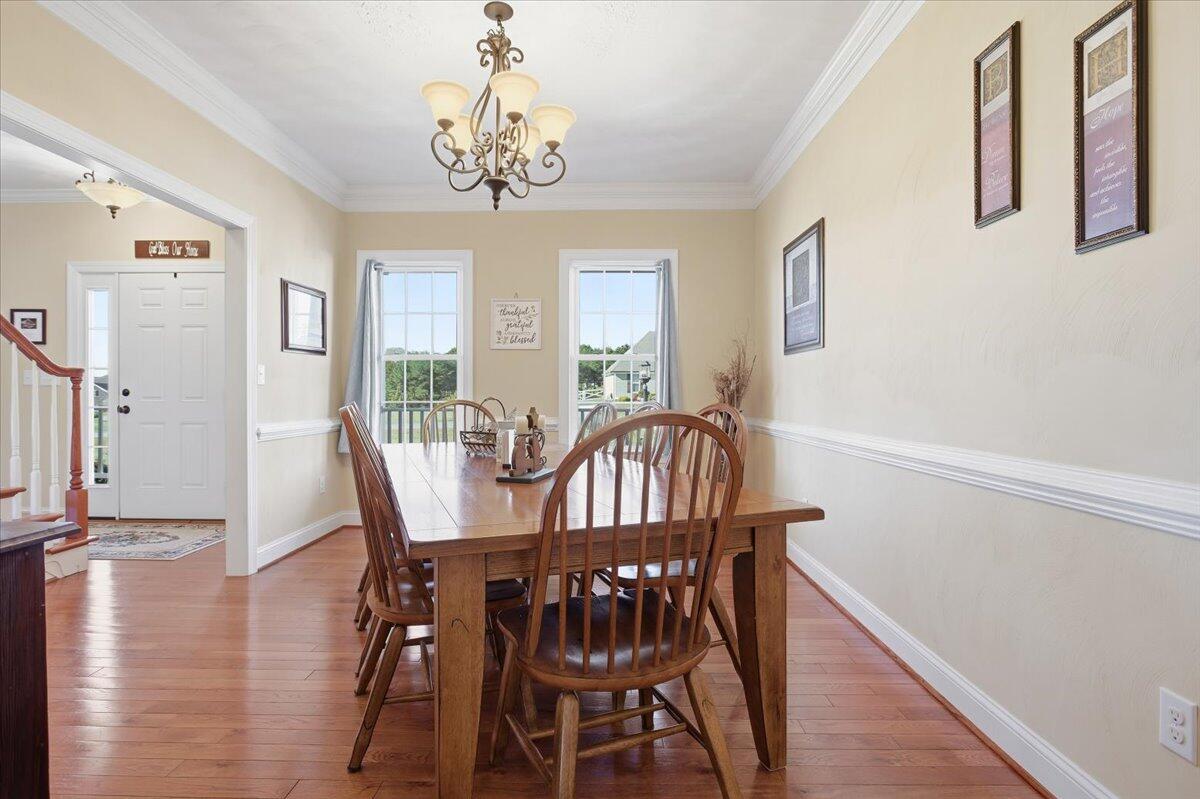 250 Thornblade WAY