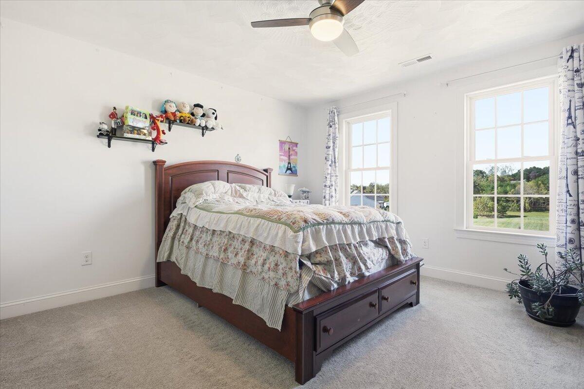250 Thornblade WAY