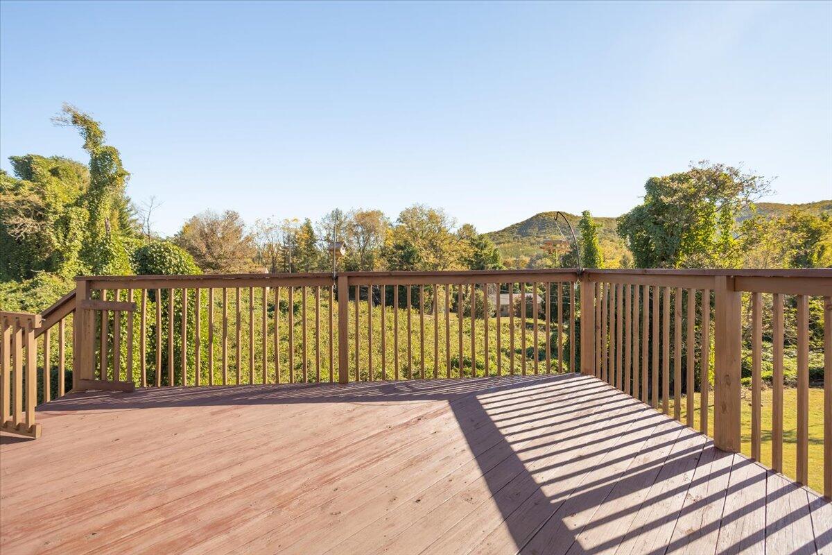 250 Thornblade WAY