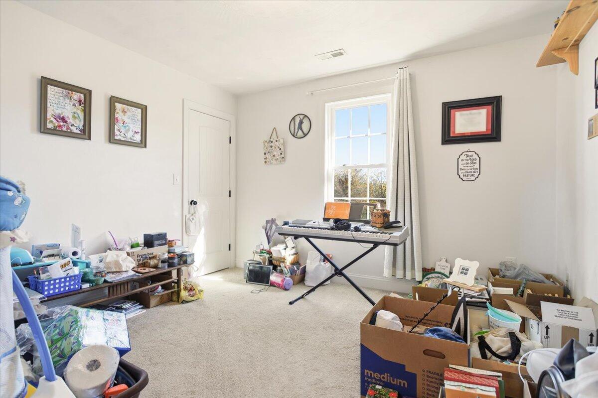 250 Thornblade WAY