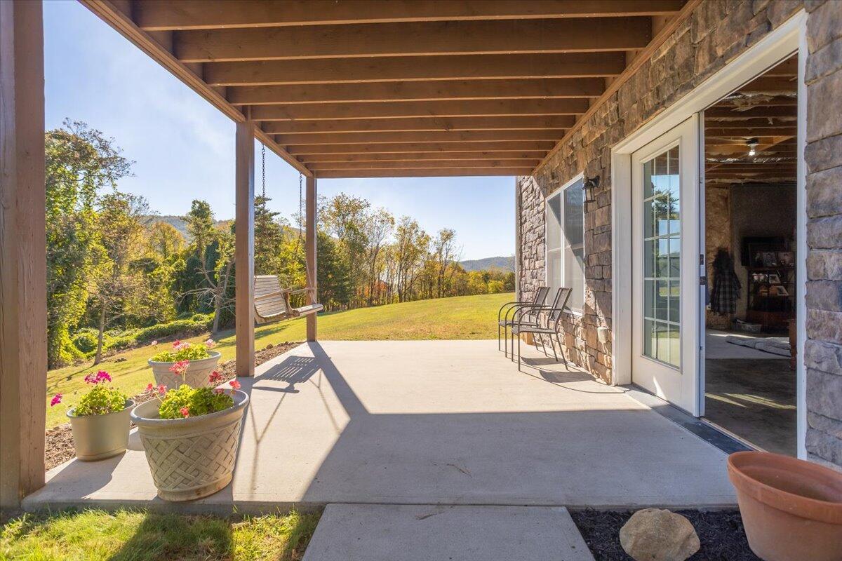 250 Thornblade WAY