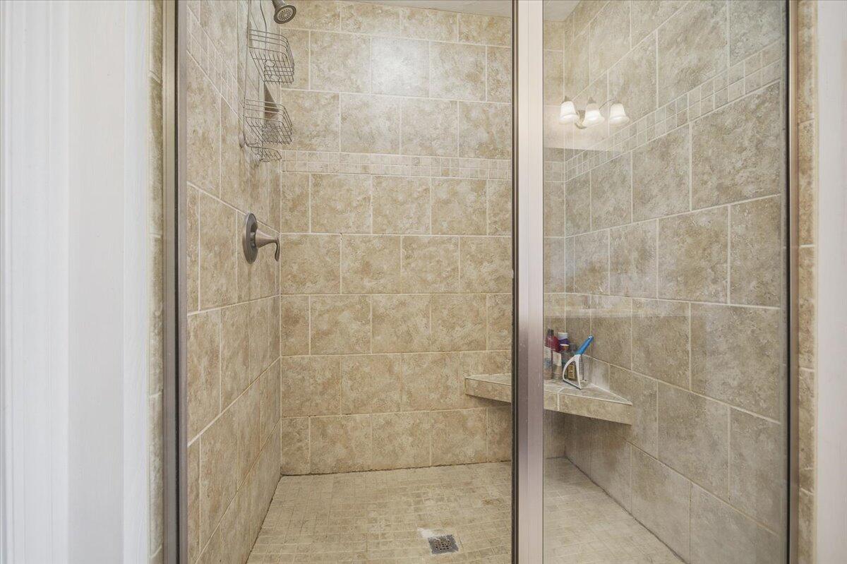 250 Thornblade WAY