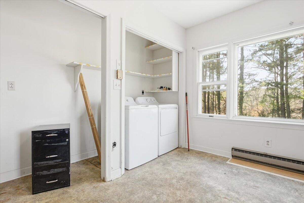 2127/2129 Moneta RD