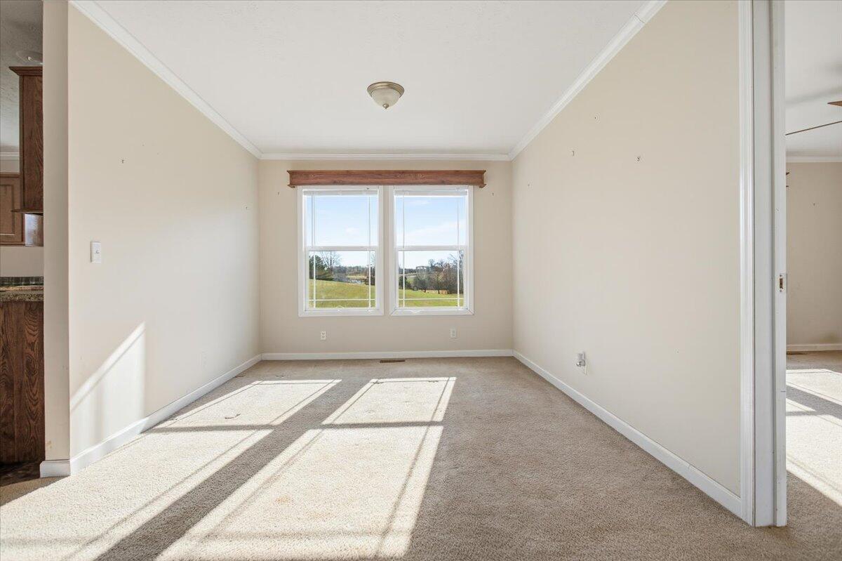 2127/2129 Moneta RD