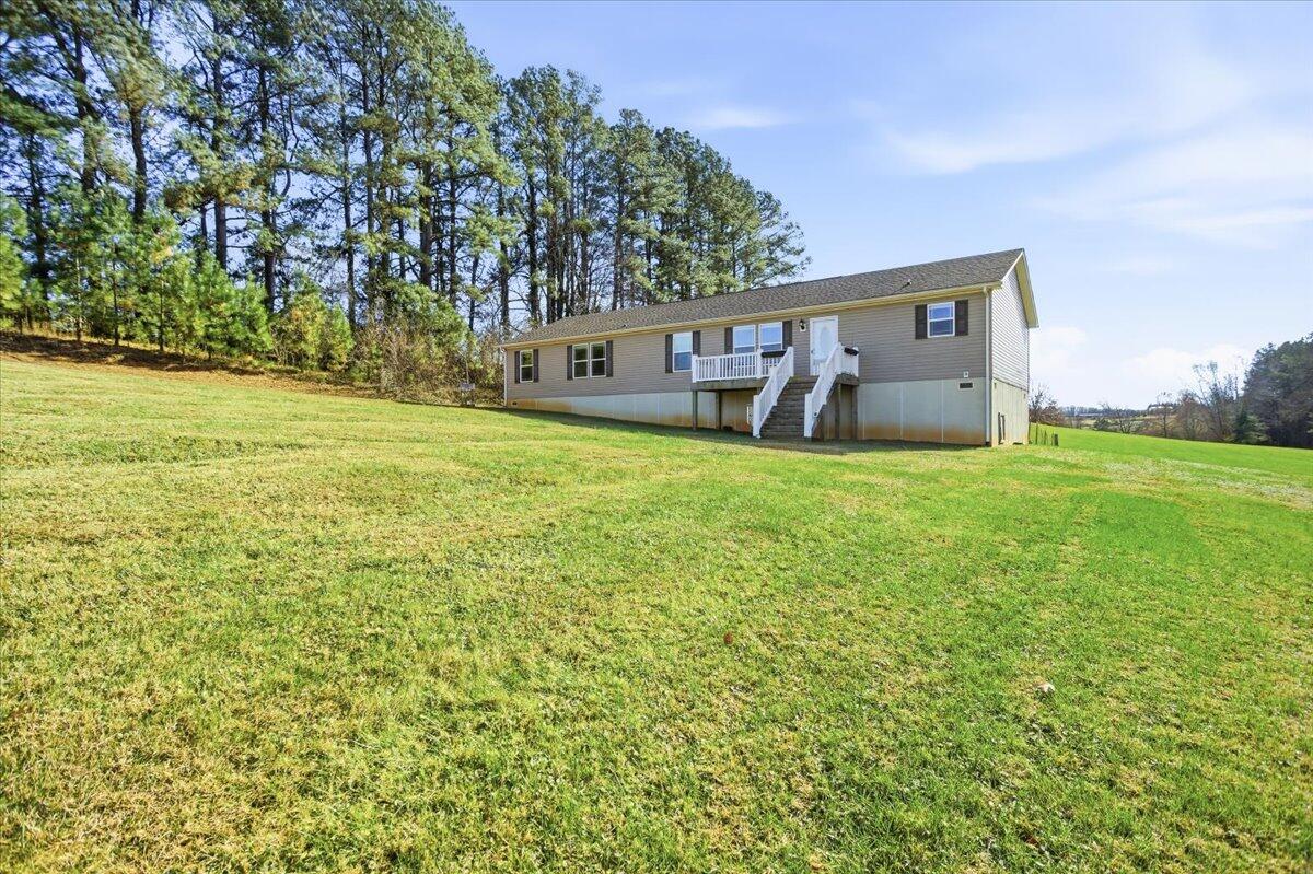 2127/2129 Moneta RD