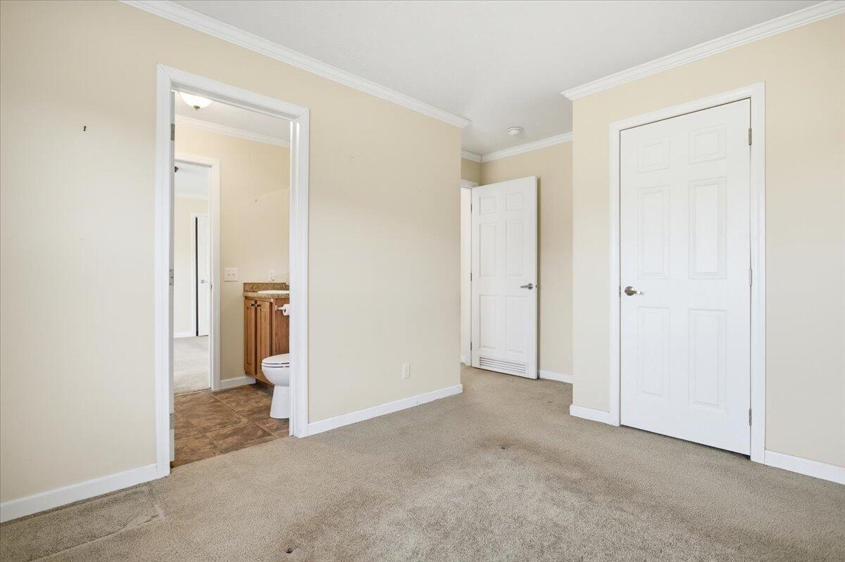 2127/2129 Moneta RD