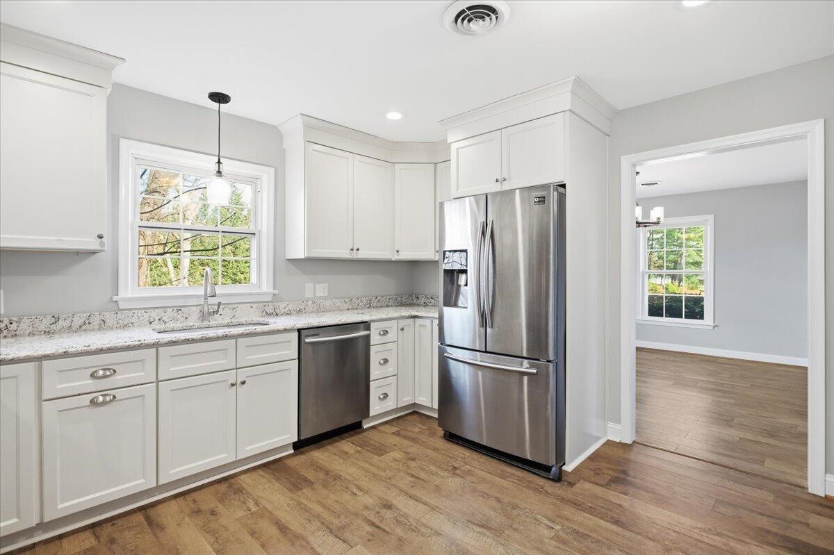 2127/2129 Moneta RD