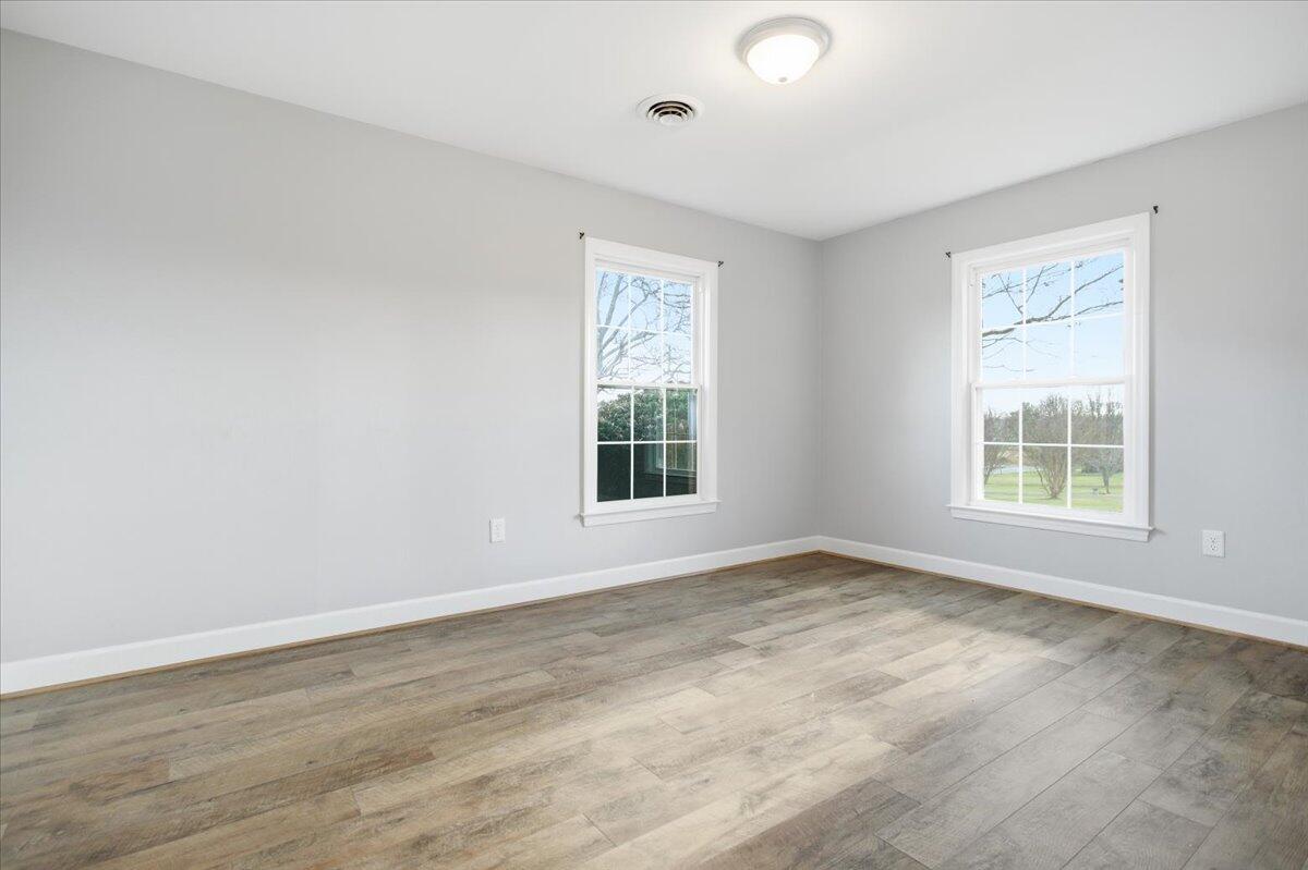 2127/2129 Moneta RD