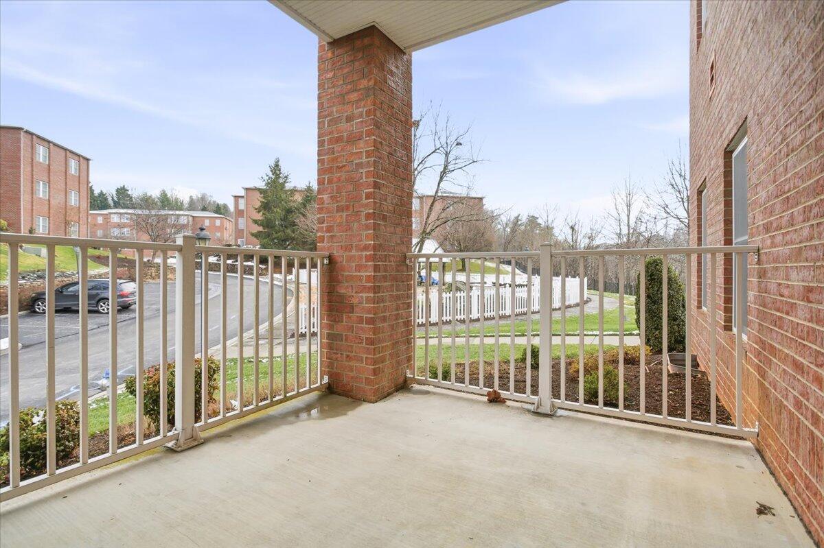 3025 McVitty Forest DR