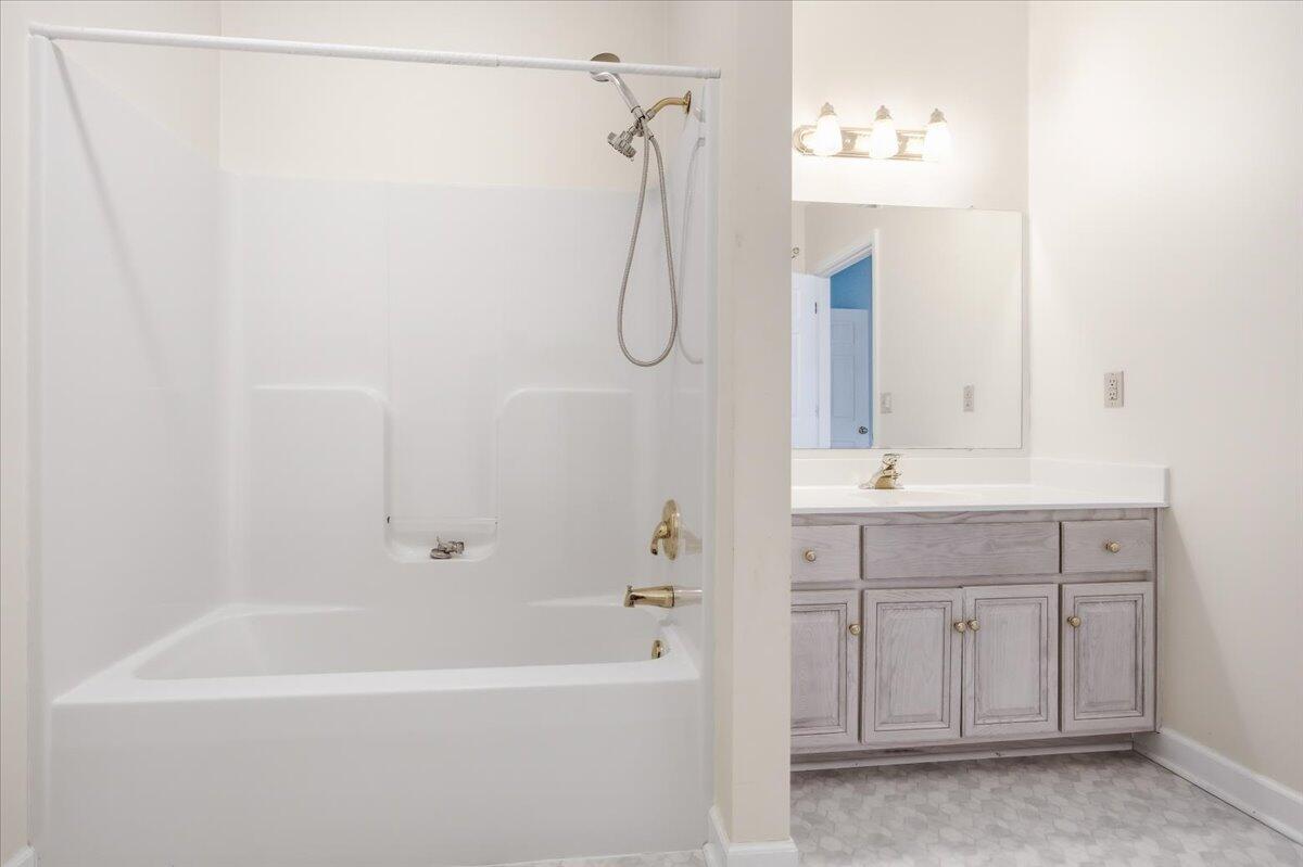 3025 McVitty Forest DR