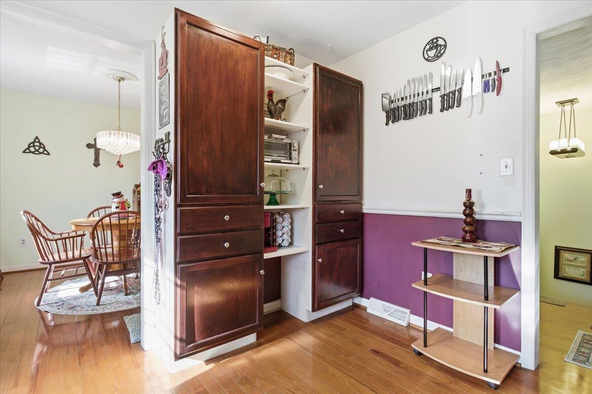 716 Page ST