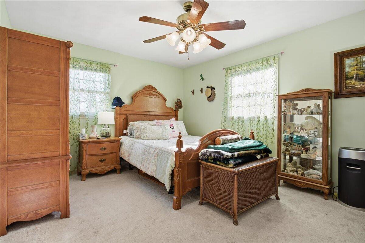 716 Page ST