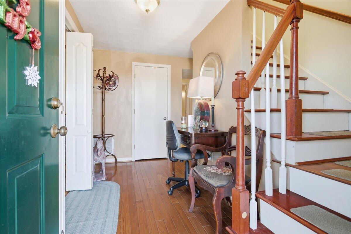 716 Page ST