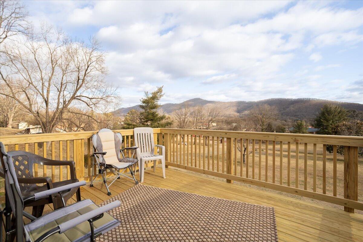 4129 Blue View DR
