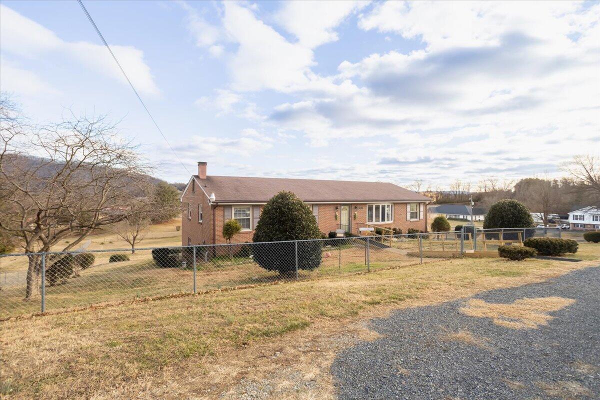 4129 Blue View DR