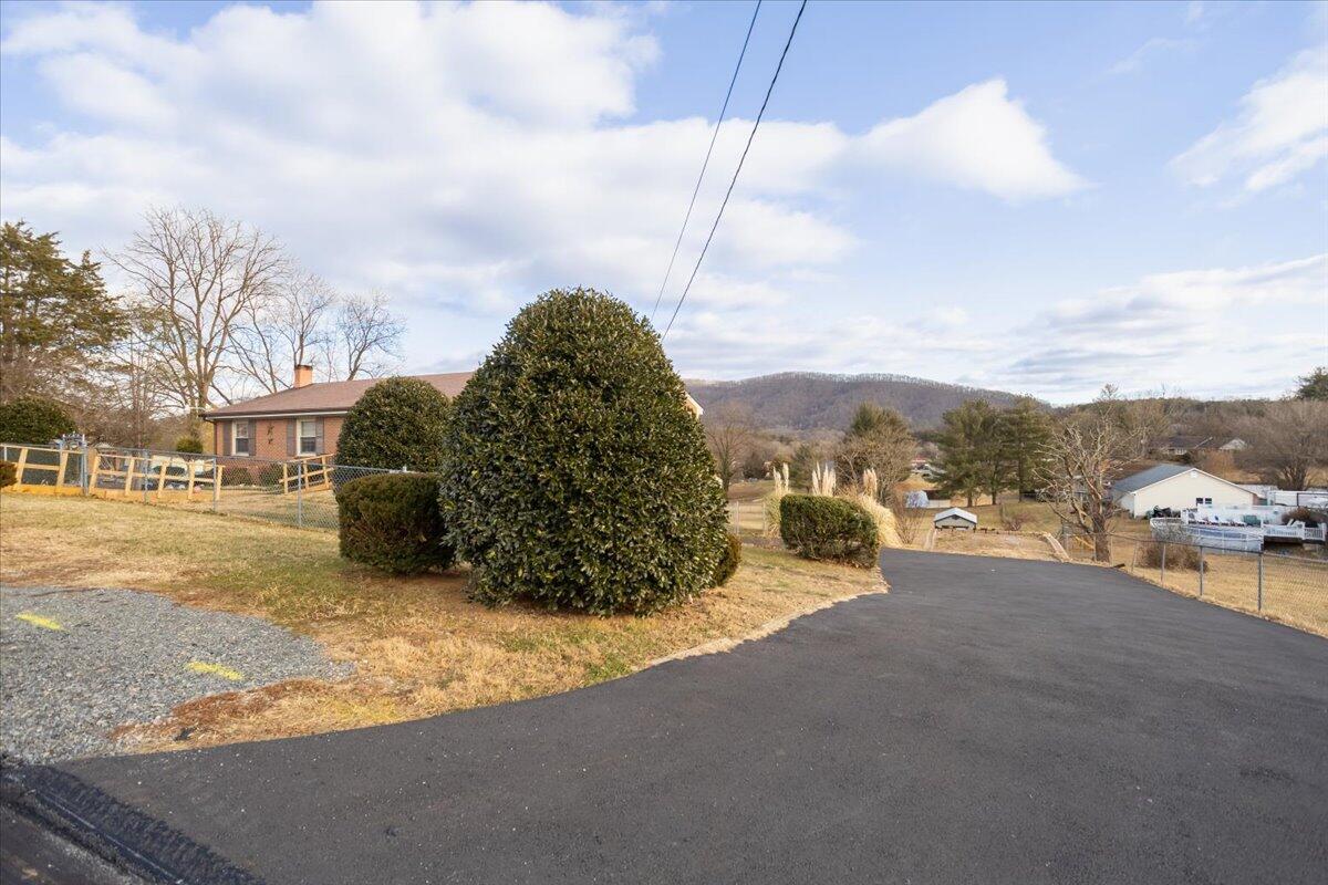 4129 Blue View DR
