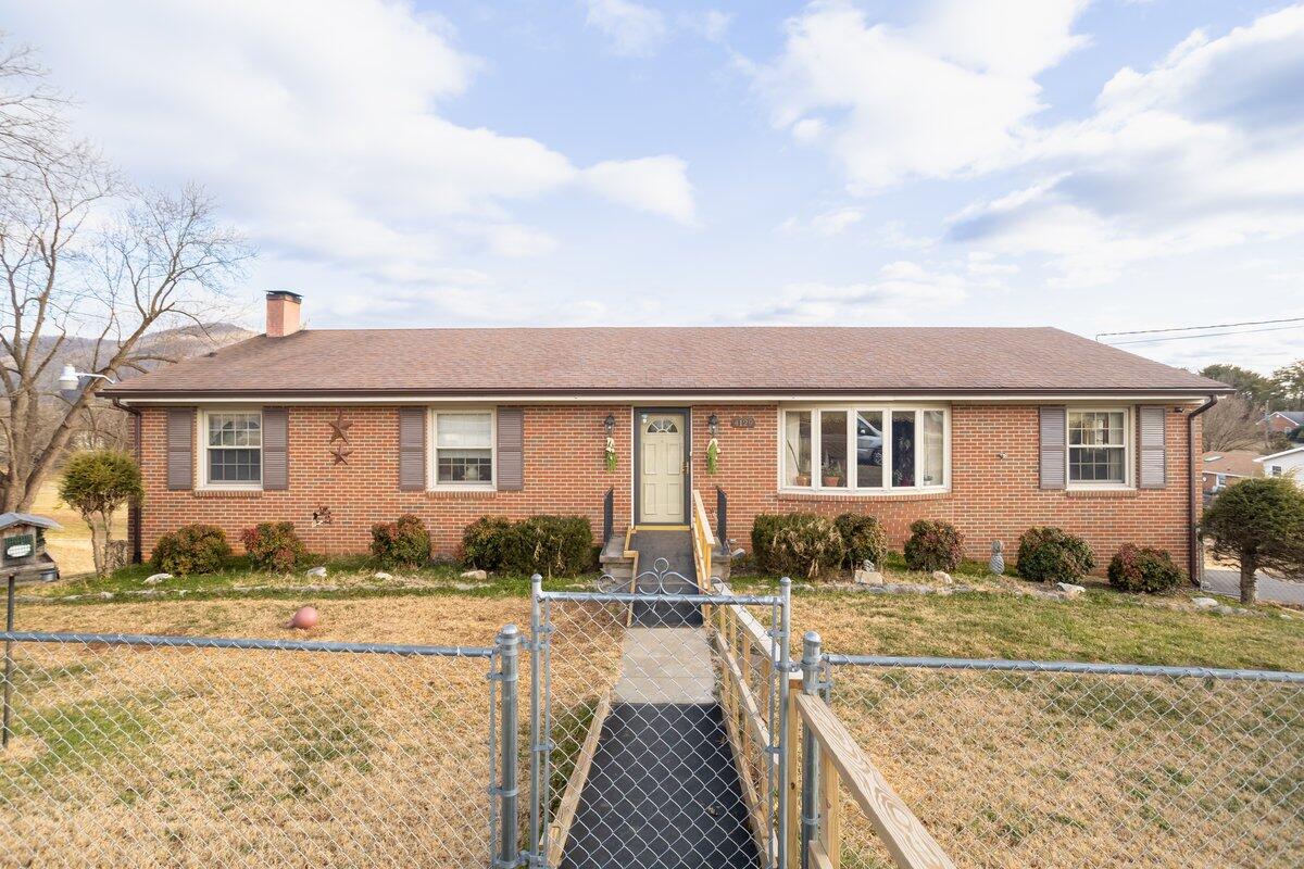 4129 Blue View DR