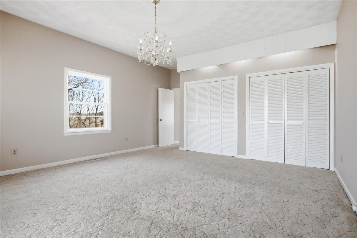 5585 Bent Mountain RD