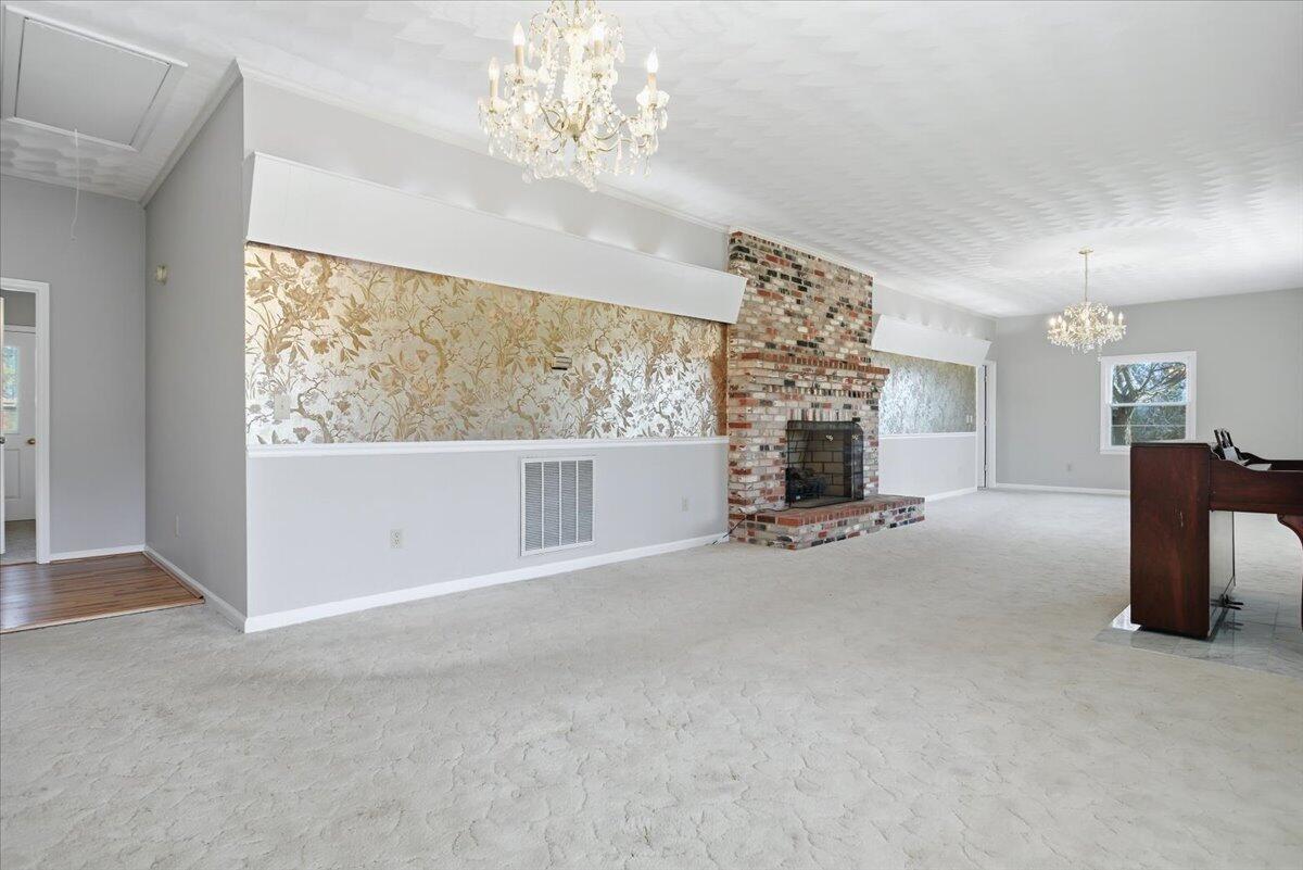 5585 Bent Mountain RD