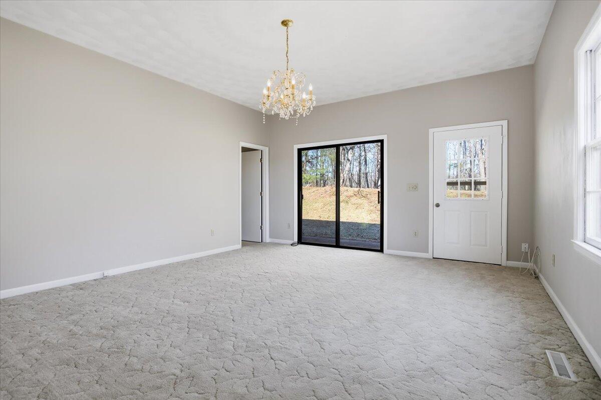 5585 Bent Mountain RD