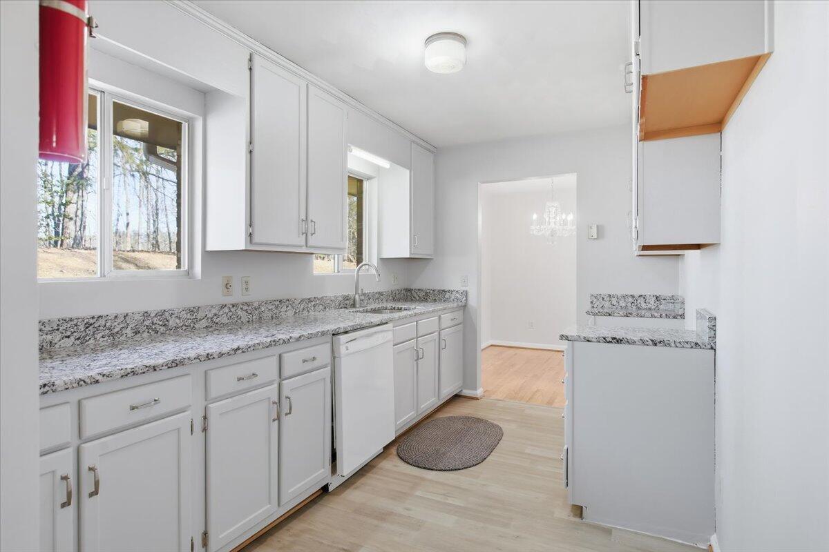 5585 Bent Mountain RD